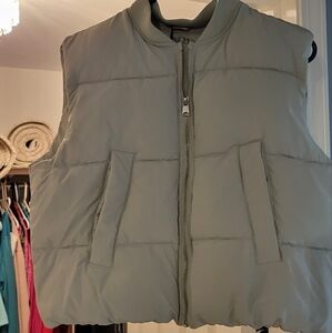 Girls puffer vest